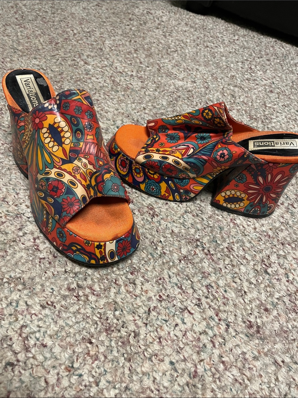 Vintage platform chunky heel flower power bright print open toe slide on shoes